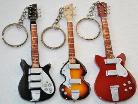 Gantungan Kunci Gitar the beatles set - Gambar 2