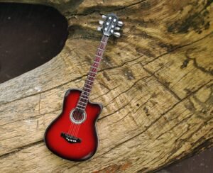 Miniatur gitar akustik cutaway - Gambar 8
