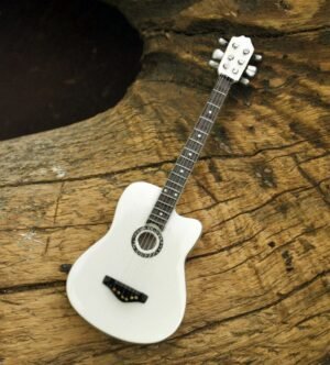 Miniatur gitar akustik cutaway - Gambar 6