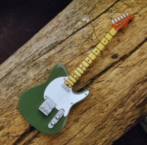 Miniatur Gitar listrik Fender Telecaster
