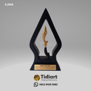 Miniatur kujang Eksklusif Frame Gunungan - dari Tidiart