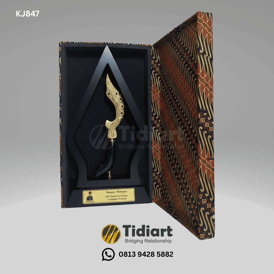 Miniatur Kujang Ciung Wanara Frame Gunungan Eksklusif dari Tidiart