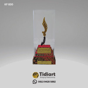 Miniatur Kujang Eksklusif Tutup Acrilic - dari Tidiart