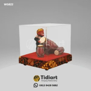 Souvenir Khas Jawa Barat Miniatur Cepot Main Kendang Ekslusif Dari Tidiart