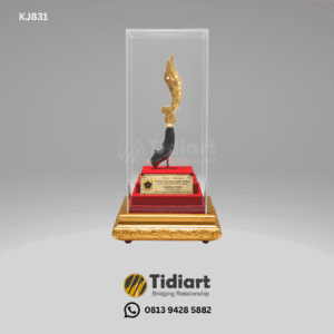 Miniatur Kujang Eksklusif Stage Tutup Acrylic - dari Tidiart