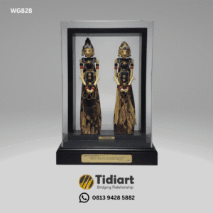 Souvenir Wayang Rama dan Shinta Eksklusif Frame Acrylic - dari Tidiart