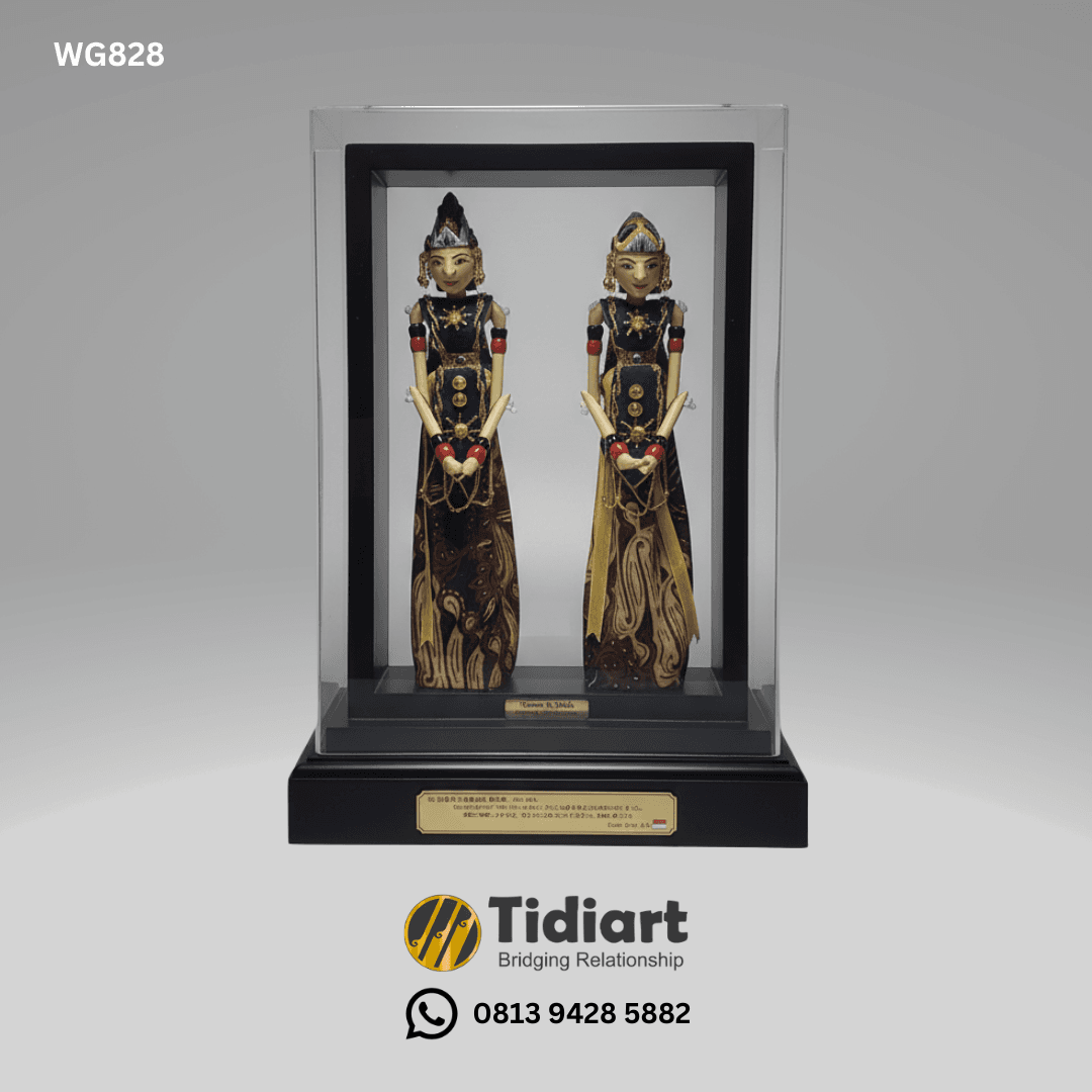 Souvenir Wayang Rama dan Shinta Eksklusif Frame Acrylic - dari Tidiart