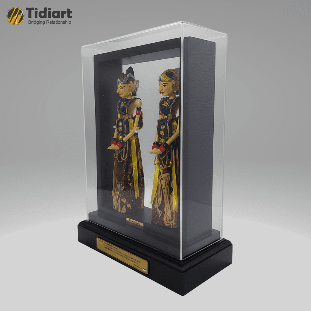 Souvenir Wayang Rama dan Shinta Eksklusif Frame Acrylic
