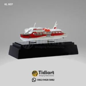 Souvenir Miniatur Kapal Laut logam - dari Tidiart