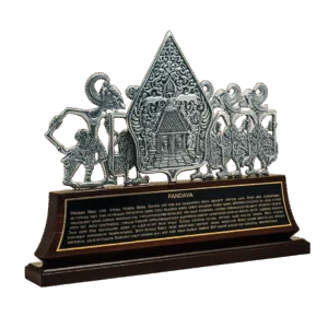 Souvenir Premium Wayang Gunungan Pandawa 5 Logam Stage Kayu -dari Tidiart