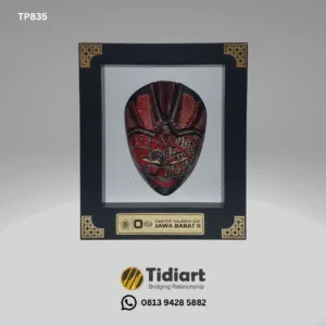 Souvenir Topeng Merak Frame Kotak Eksklusif - dari Tidiart